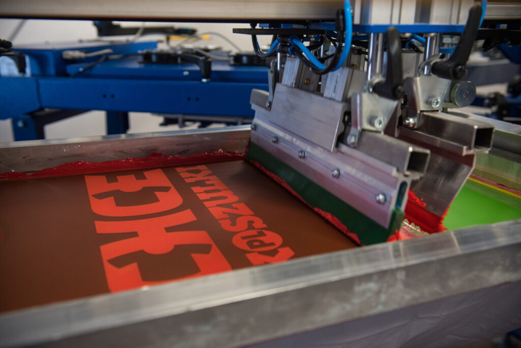 Sitodruk jest jedną z najpopularniejszych technik znakowania odzieży